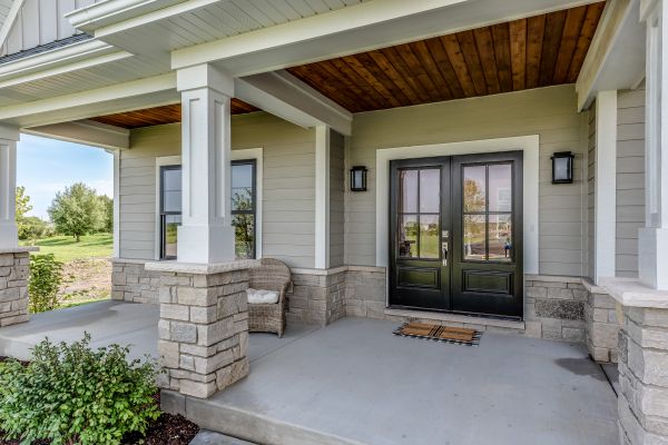 Cost of Veranda Post Repair in La Crosse