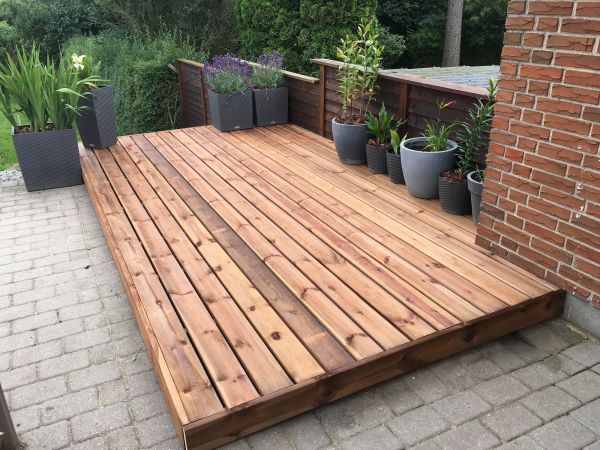 Cost of Platform Deck Installation in La Crosse